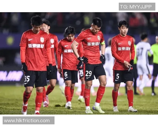 中超激战长春亚泰迎战重庆队全力争胜展现球队实力