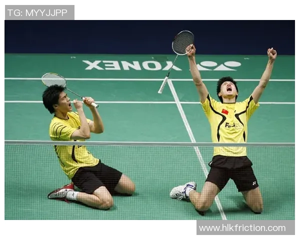 张磊亲授羽毛球技巧与心得分享助你提升球技的秘诀