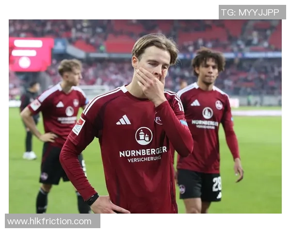 维尔茨堡与纽伦堡的激烈对决揭示德乙联赛新格局 维尔茨堡与纽伦堡的激烈对决揭示德乙联赛新格局