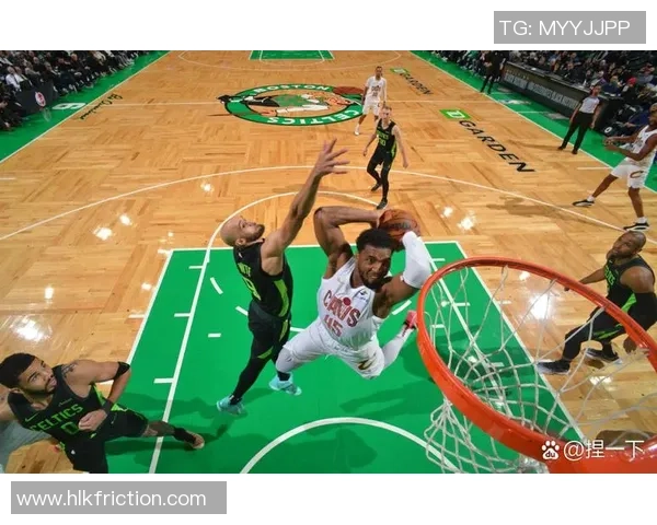 贾雷斯沃克的篮球之路：从新星崛起到NBA赛场的精彩旅程